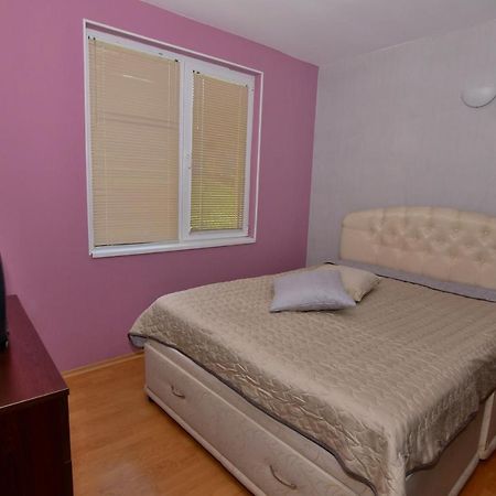 Апартамент За Гости Георгиеви Veliko Tărnovo Esterno foto